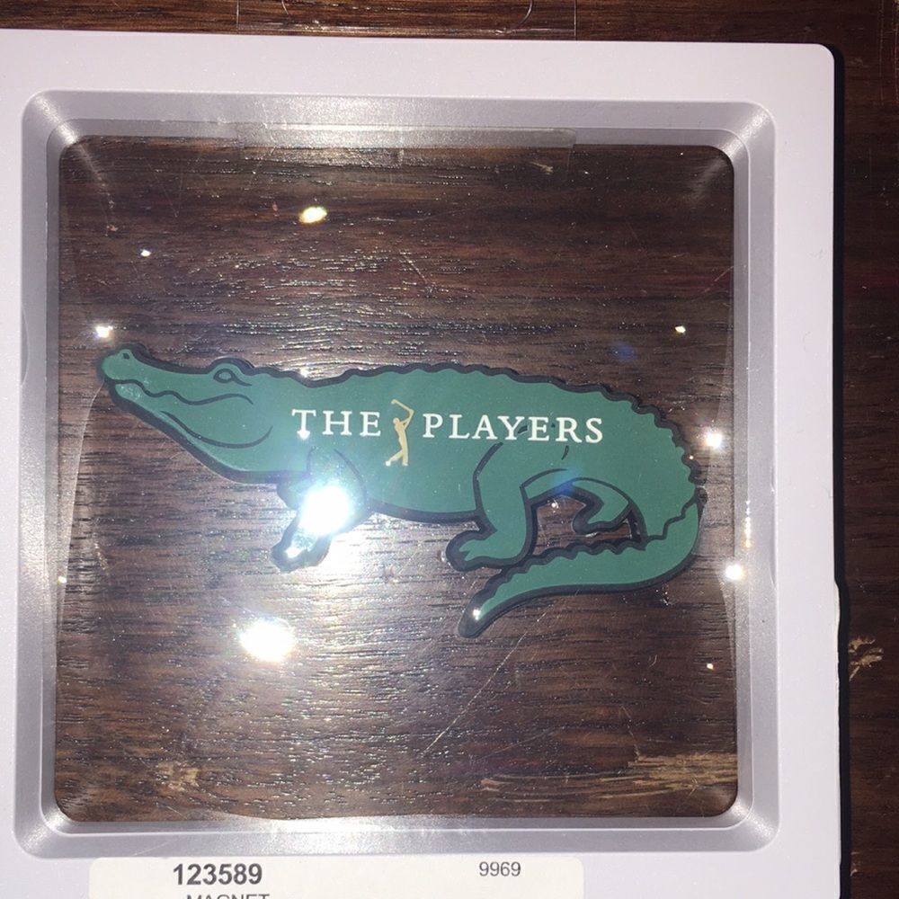 The players Championship golf green alligator crocodile magnet 2022 Cam Smith